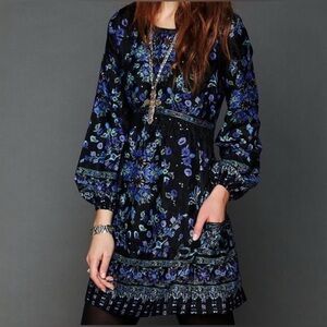 FREE PEOPLE Russian Doll Black Floral Sequin Dress Size 2